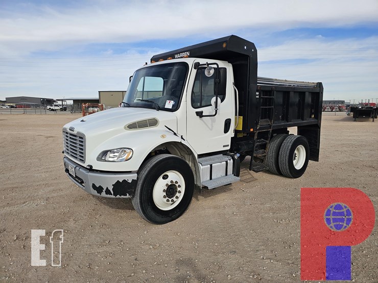 2011-freightliner-m2-106-image-1