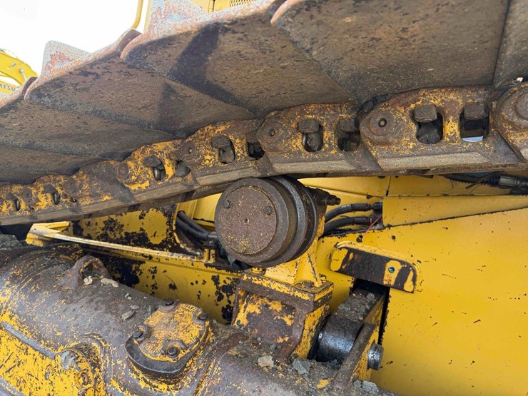 2017-caterpillar-d6n-lgp-image-7