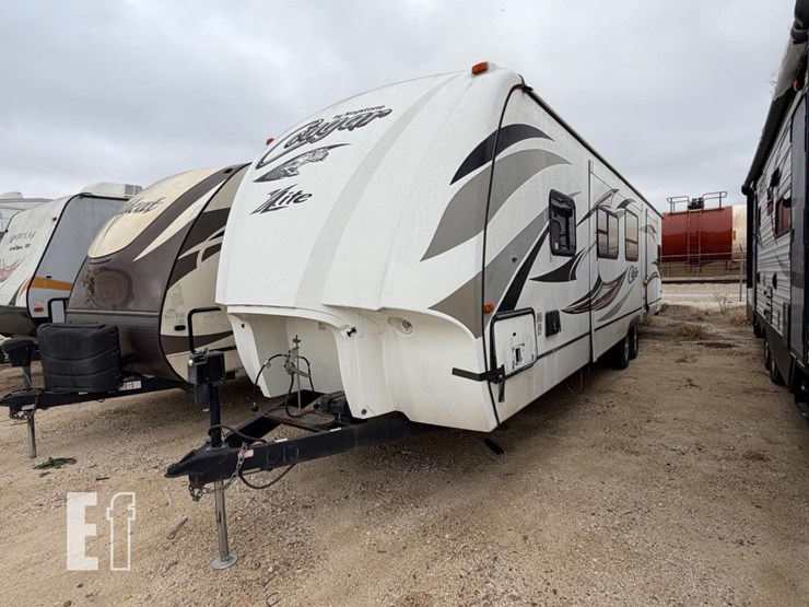 2014-keystone-rv-co-cougar-x-lite-31sqb-image-3