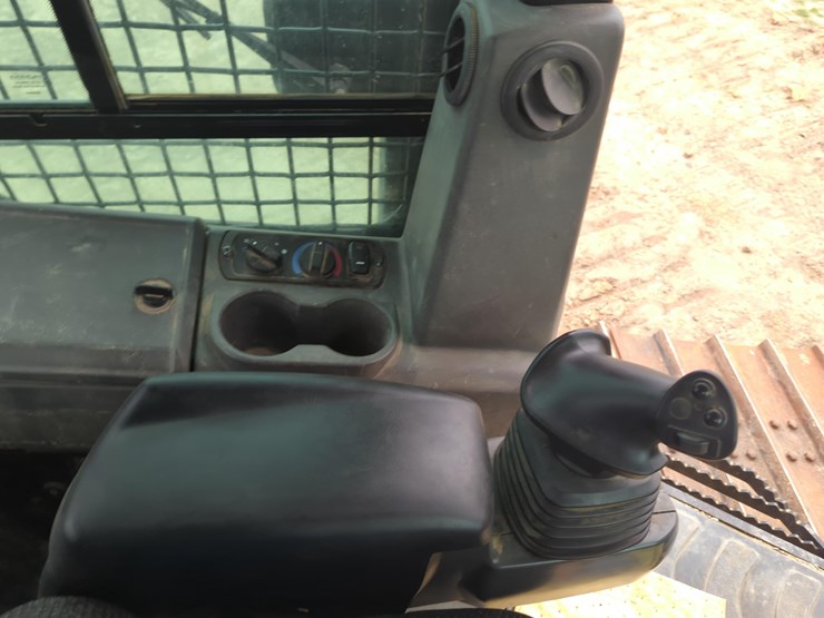 2019-caterpillar-d4k2-lgp-image-17