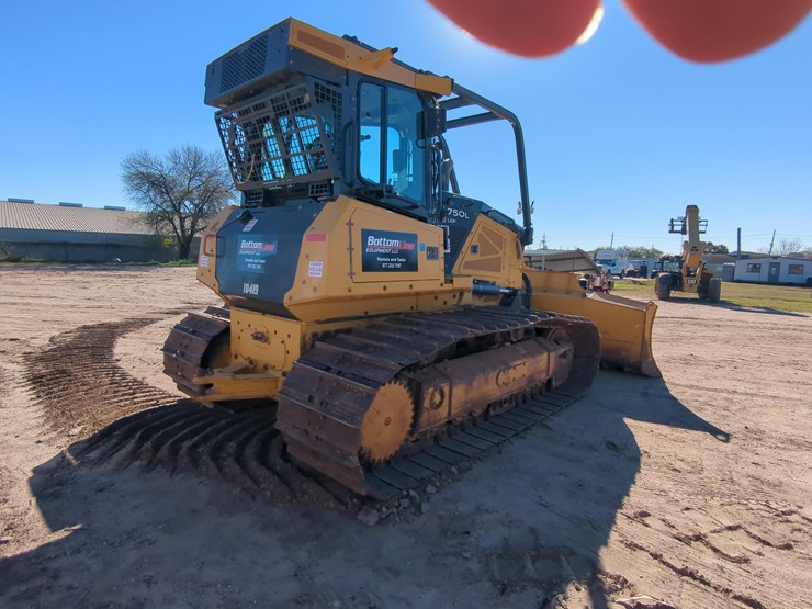 2022-deere-750l-lgp-image-4