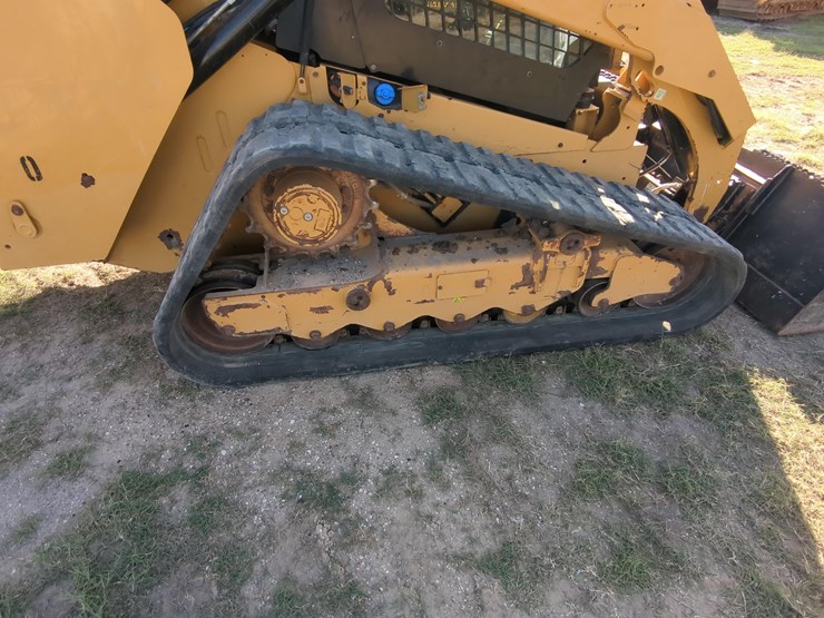 2020-caterpillar-299d-image-7