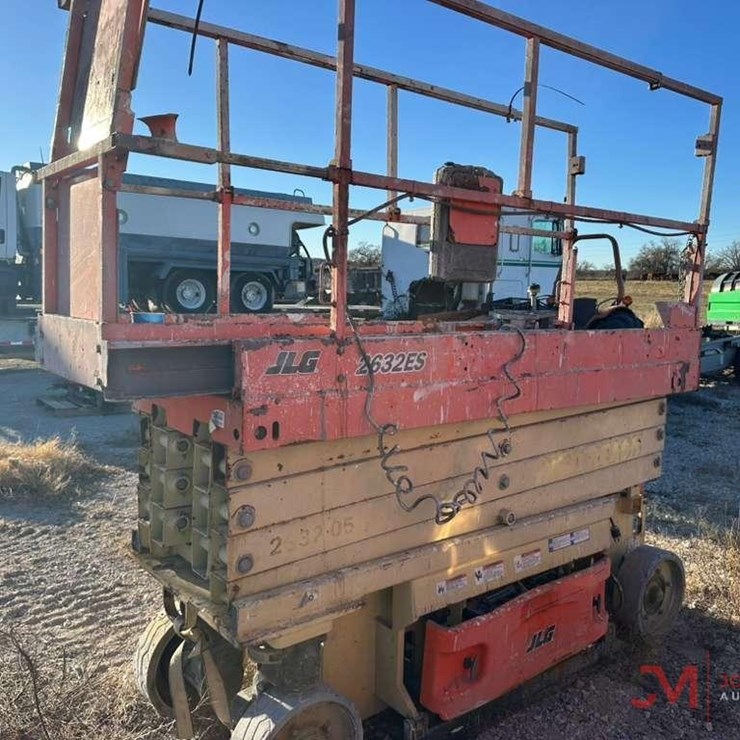 2015 JLG 2632ES