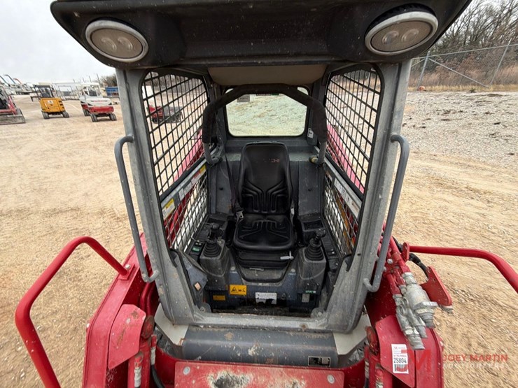 takeuchi-tl8r2-image-16