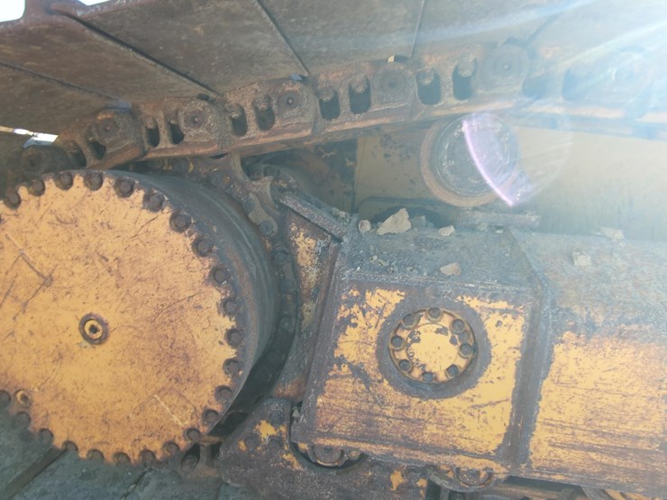 2022-deere-750l-lgp-image-10