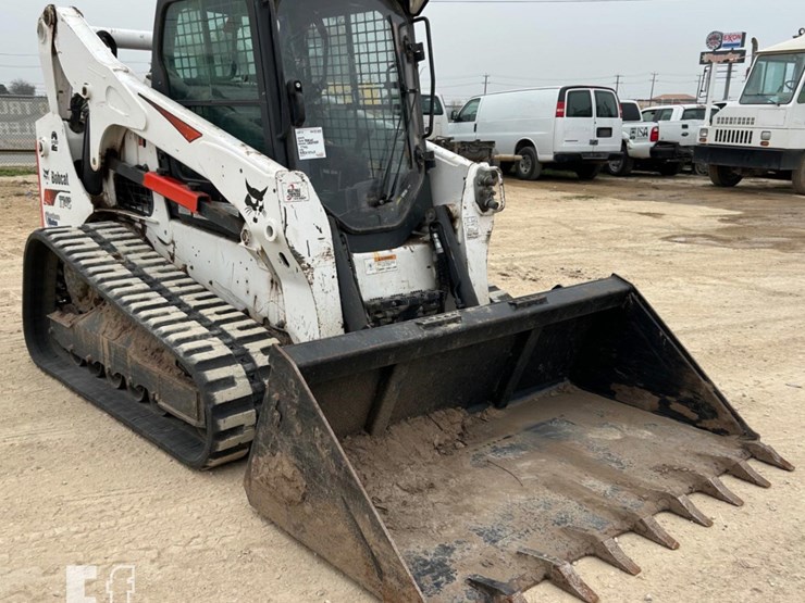 2019-bobcat-t740-image-3