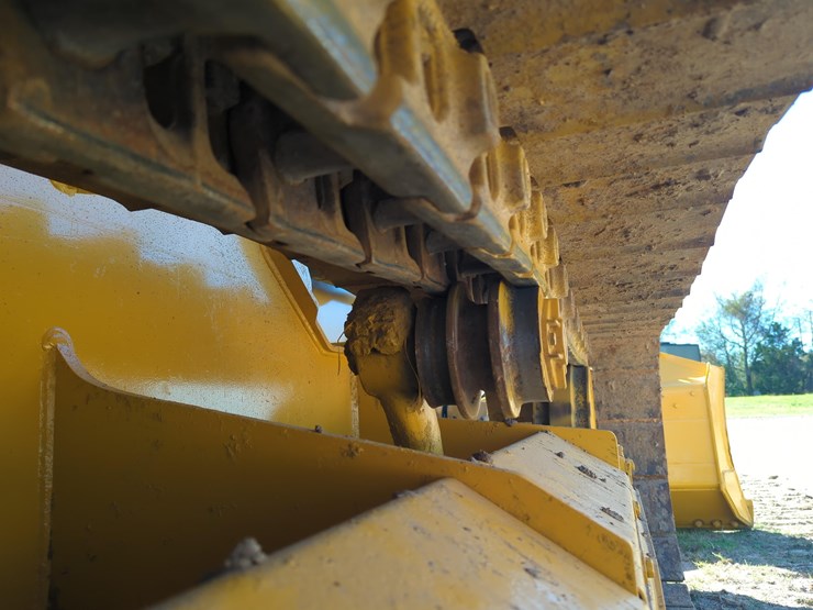 2020-deere-650k-lgp-image-13