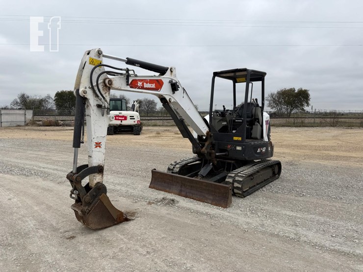 2020-bobcat-e42-image-1