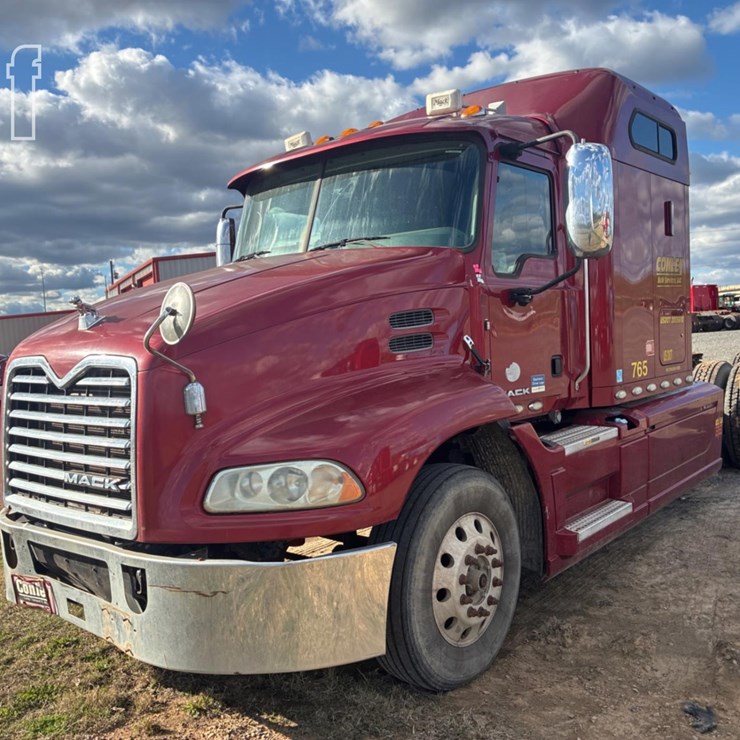 2016 MACK PINNACLE CXU613