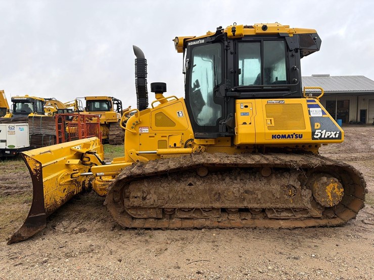 2022-komatsu-d51pxi-24-image-1