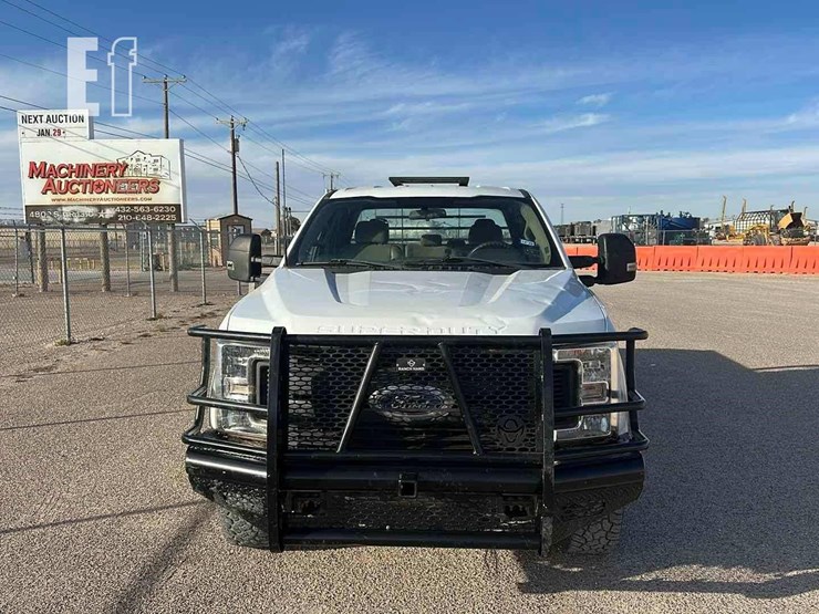 2019-ford-f350-image-2