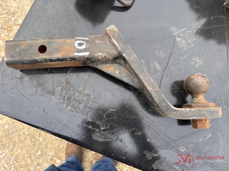2"-receiver-drop-hitch-w/-ball-image-1
