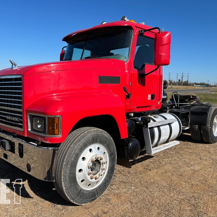 2020 MACK PINNACLE 64T