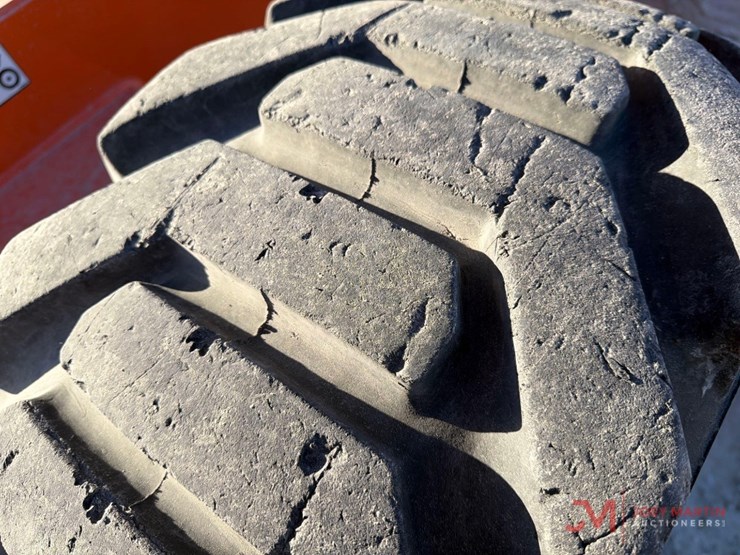 2015-jlg-600aj-image-12