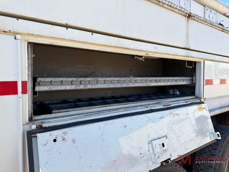 2008-international-7400-image-20