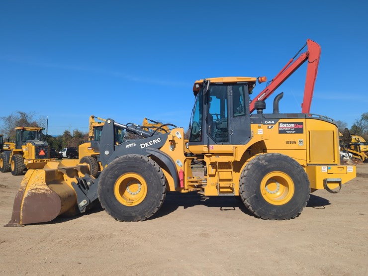 2023-deere-644p-image-1