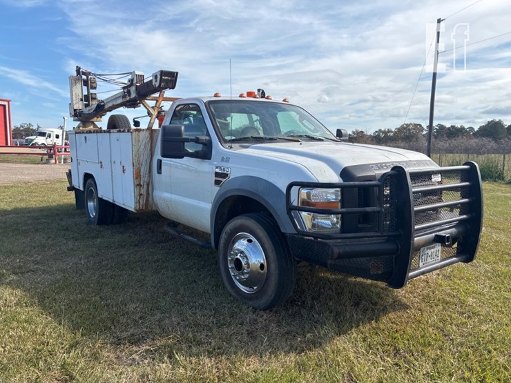2008-ford-f550-image-3
