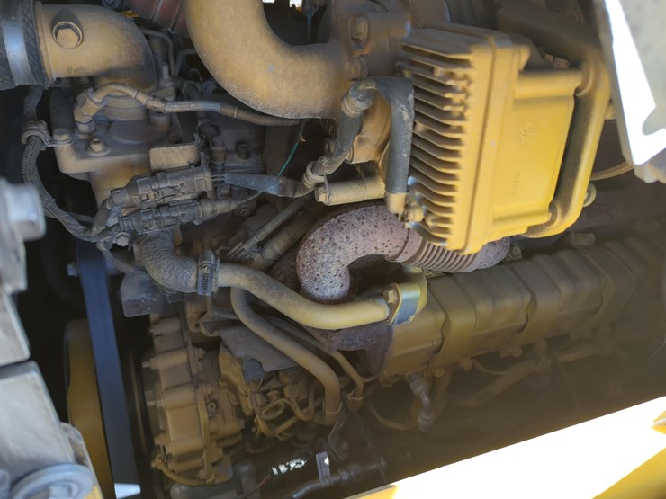 2018-deere-850k-lgp-image-13