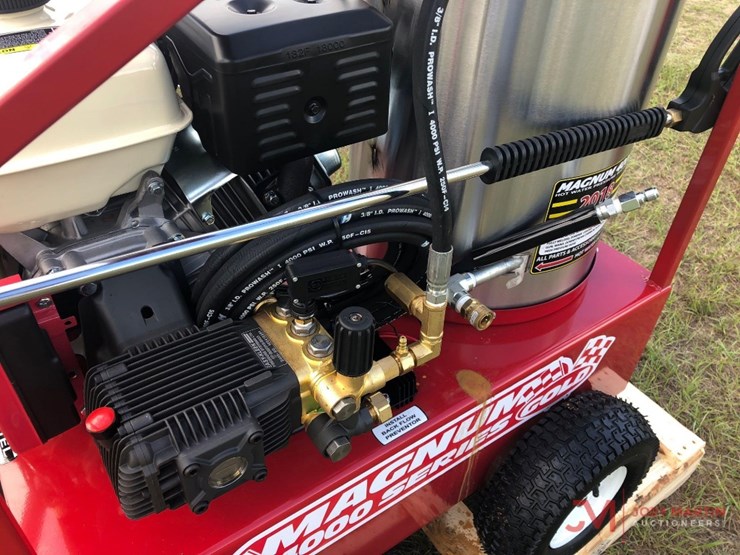 new-magnum-4000-series-gold-portable-hot-water-pressure-washer-image-14