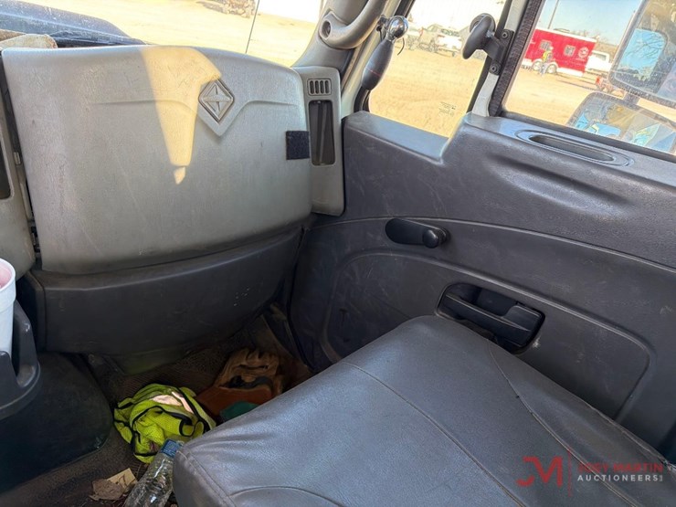 2008-international-7400-image-31