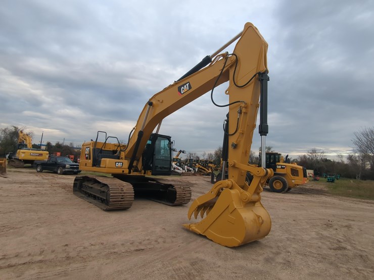 2019-caterpillar-330gc-image-3