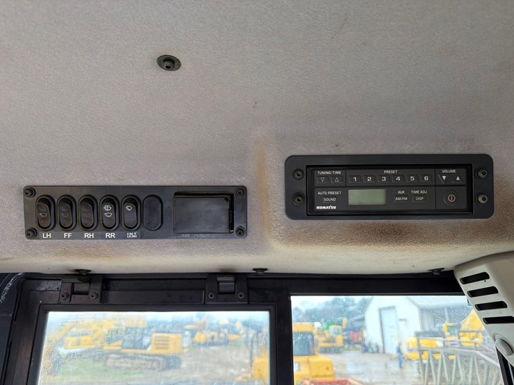 2021-komatsu-d61pxi-24-image-20