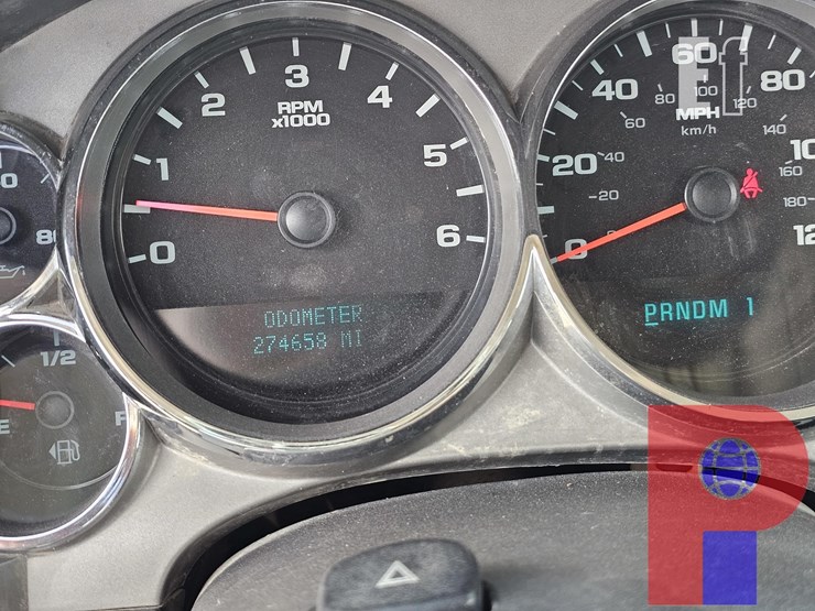 2011-chevrolet-silverado-2500hd-image-15