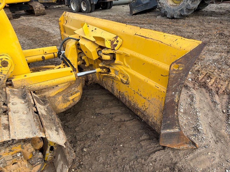 2021-komatsu-d51pxi-24-image-13