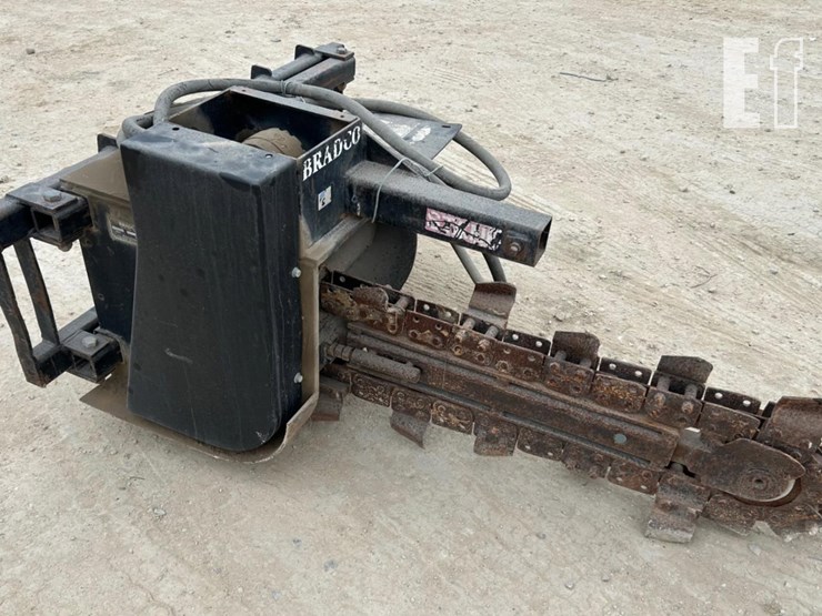 brad-co.-trencher-image-2