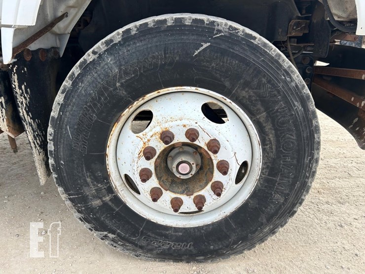 2000-gmc-topkick-c7500-image-13