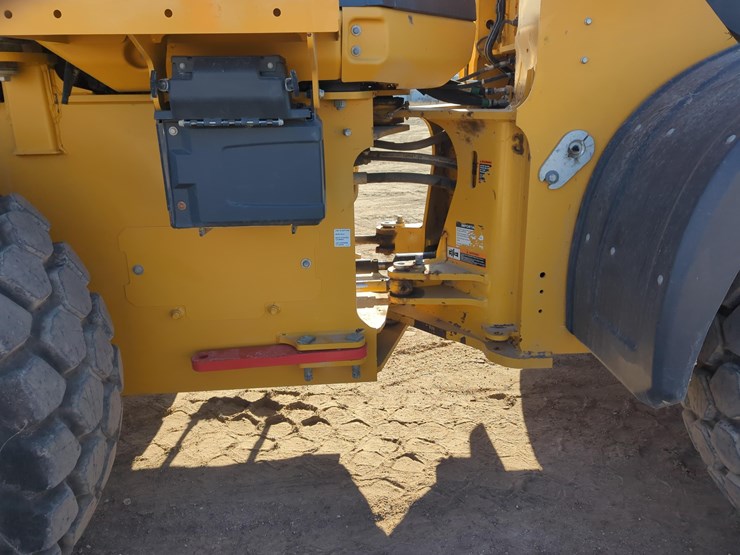 2023-deere-644p-image-10