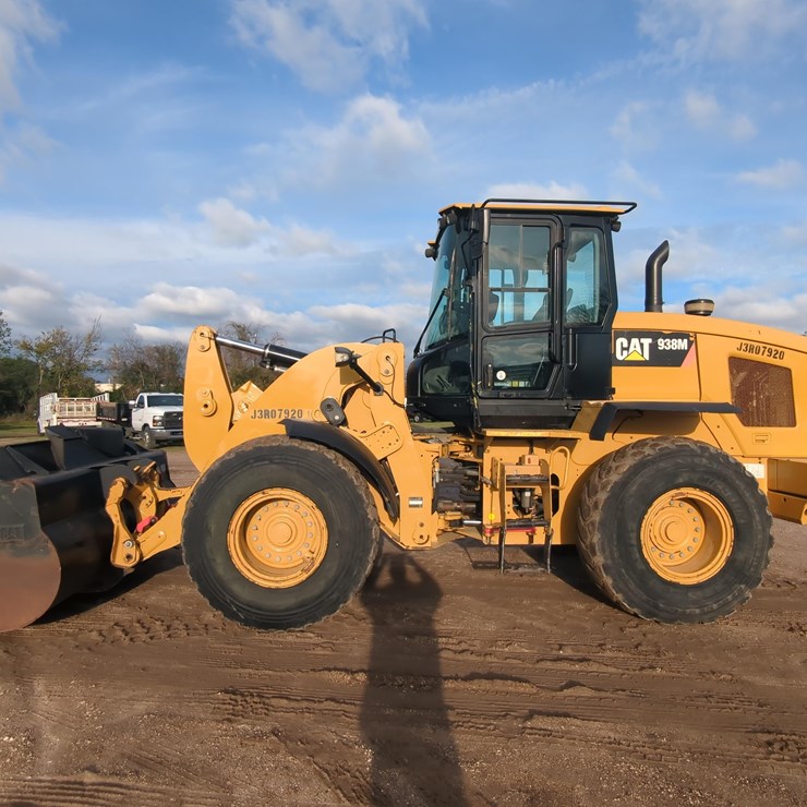 2019 CATERPILLAR 938M