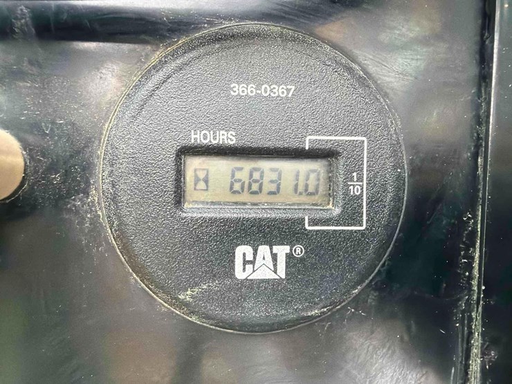 2017-caterpillar-140k-image-20