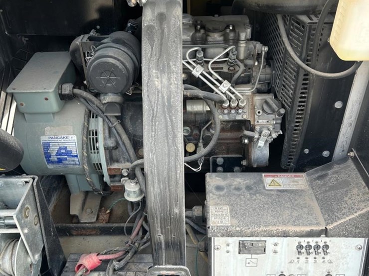 allmand-bros-night-lite-v-series-image-5