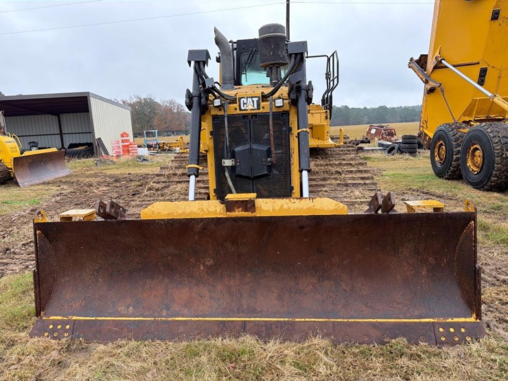 2016-caterpillar-d6t-lgp-image-12