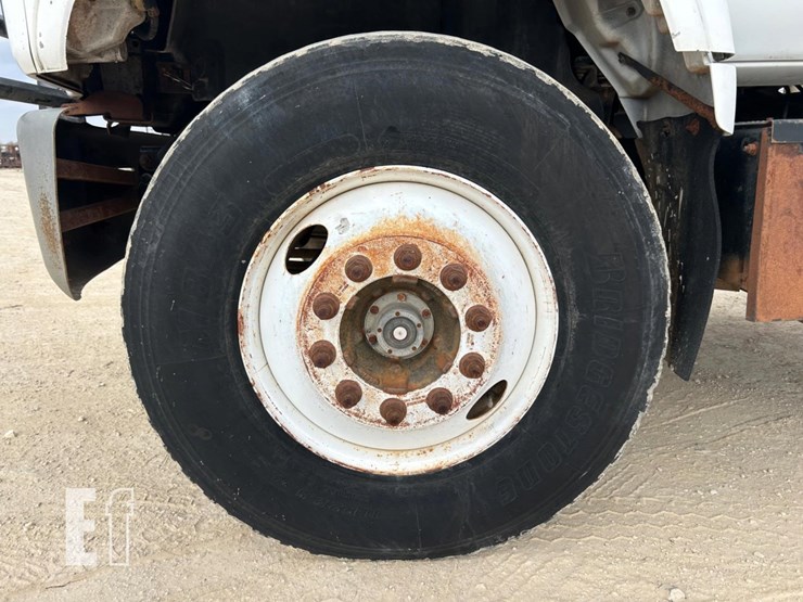 2000-gmc-topkick-c7500-image-12