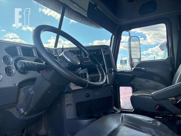 2016-mack-pinnacle-cxu613-image-5