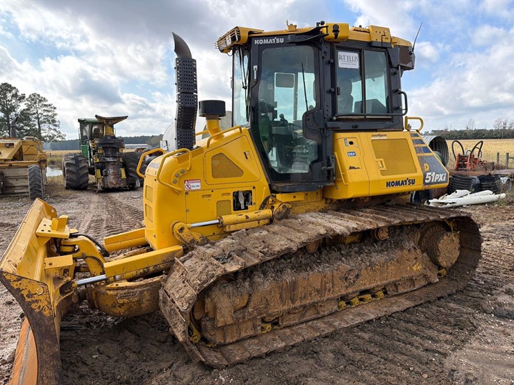 2021-komatsu-d51pxi-24-image-2
