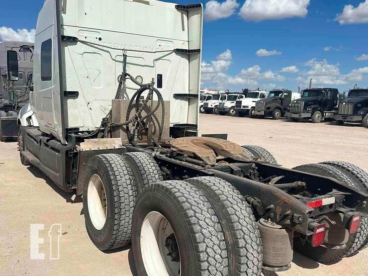 2014-international-prostar-image-8