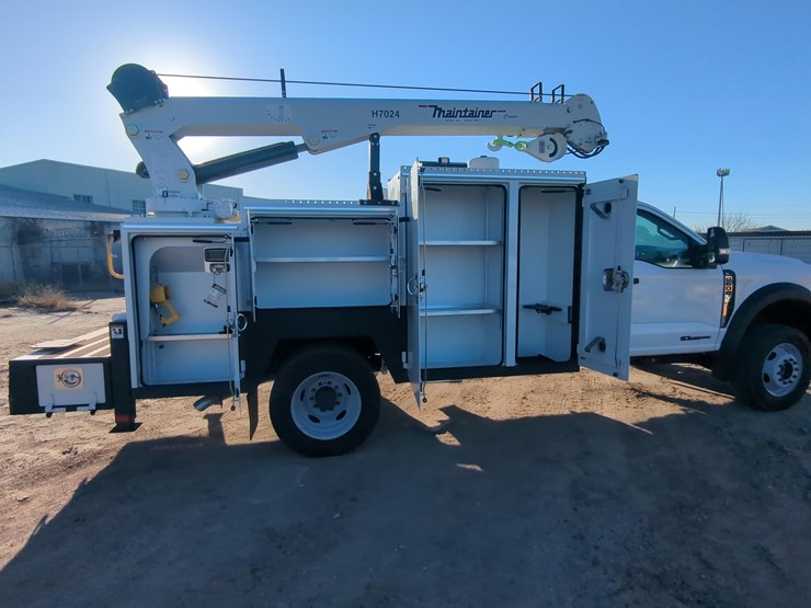 new-unused-ford-f600xl-service-truck vn:a00714-4x4,-h7024tt-image-11