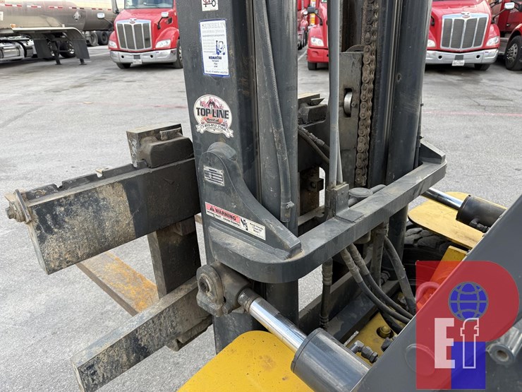 komatsu-fd70-8-image-11