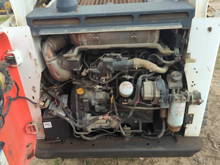 2021-bobcat-t770-image-9