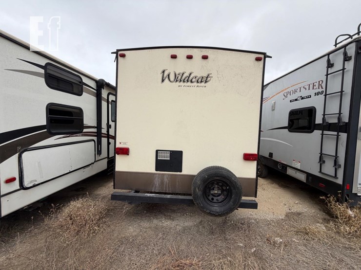 2018-forest-river-wildcat-282kbd-image-5