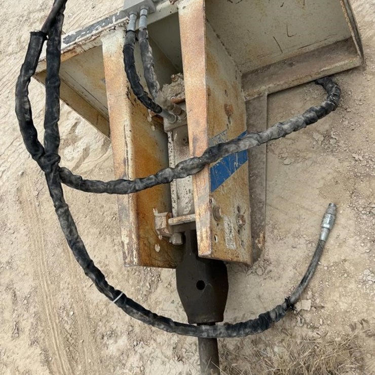 KENT HYDRAULIC HAMMER ATTACHMENT