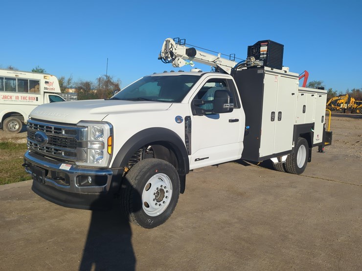 new-unused-ford-f600xl-service-truck vn:a00714-4x4,-h7024tt-image-2