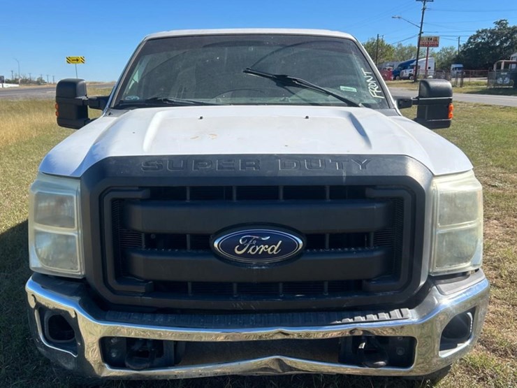 2015-ford-f250-sd-image-2