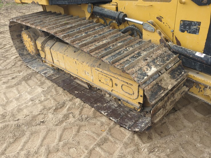 2019-caterpillar-d3k2-lgp-image-11