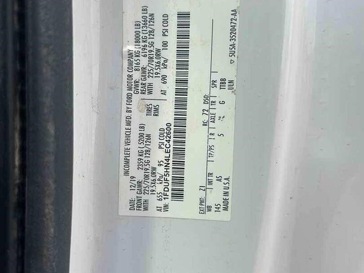 2020-ford-f550-image-9