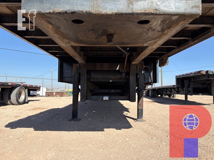 2012-fontaine-step-deck-image-3