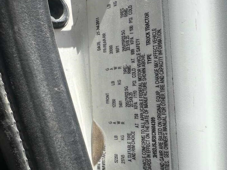 2012-international-prostar-image-2